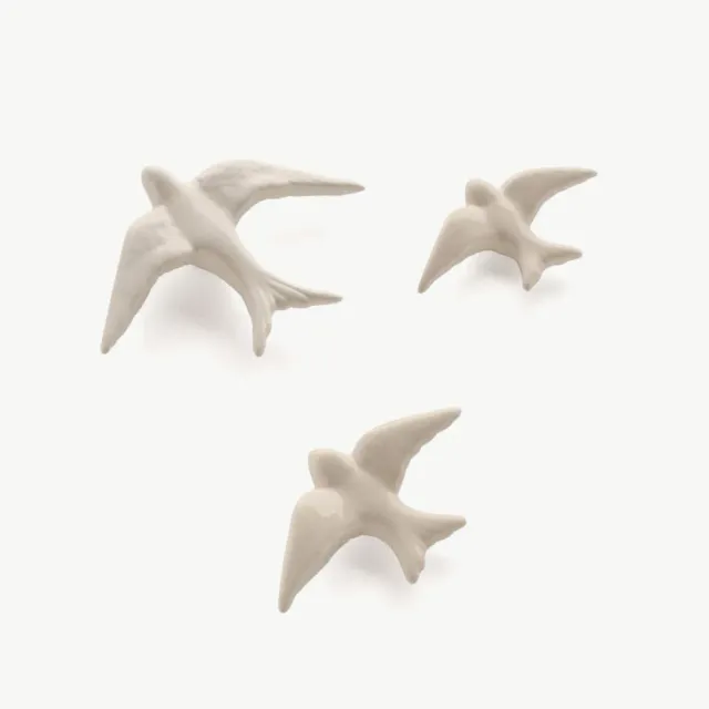 La Maison Naïve lot 3 hirondelles céramique blanc cassé