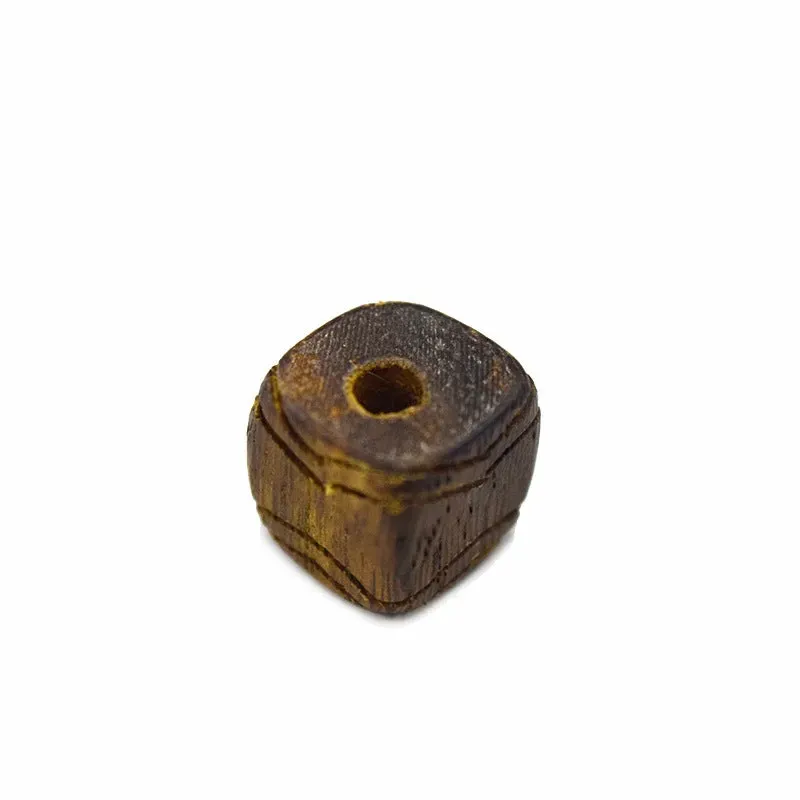 Yoko Saito perle bois carrée marron 11 mm lot 2